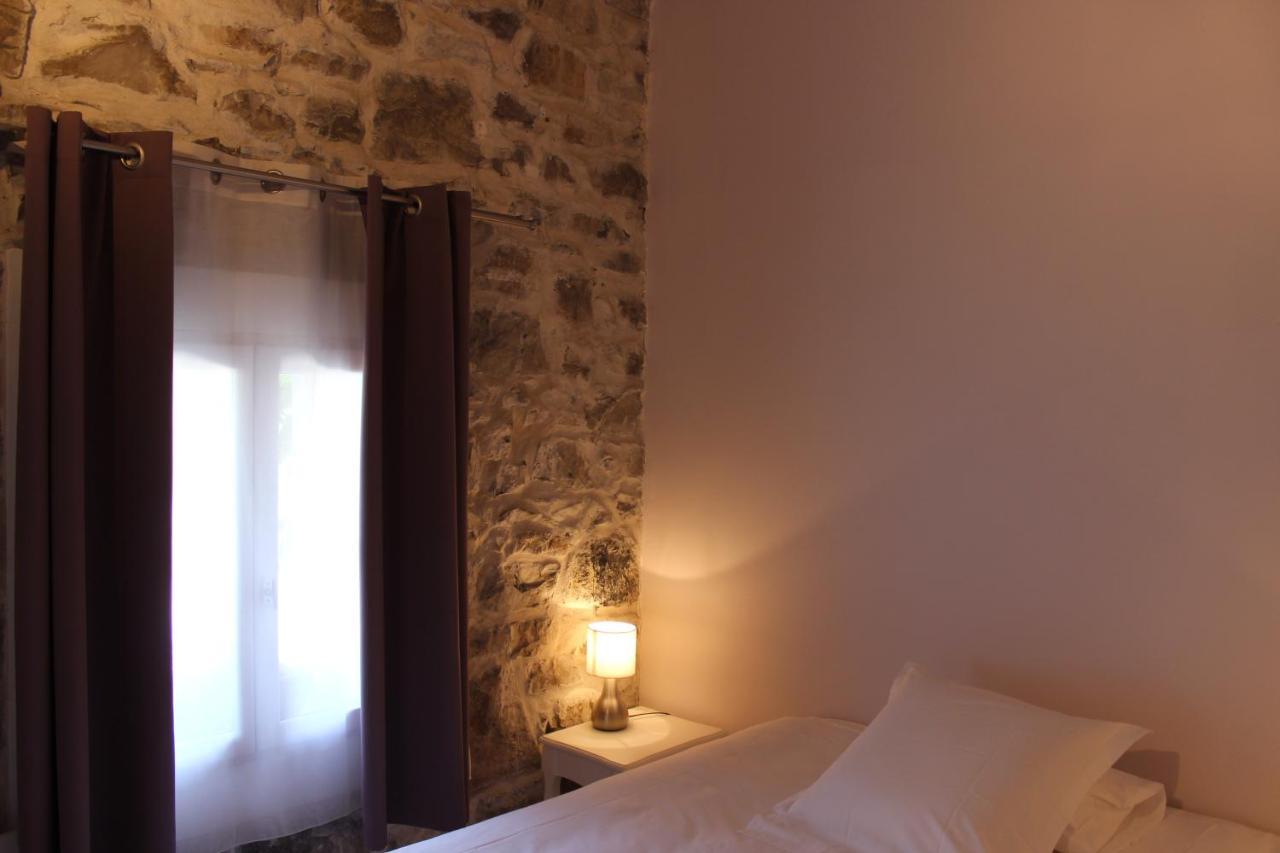 Le Mas De Roux Chambres D'Hotes Bragassargues Bagian luar foto
